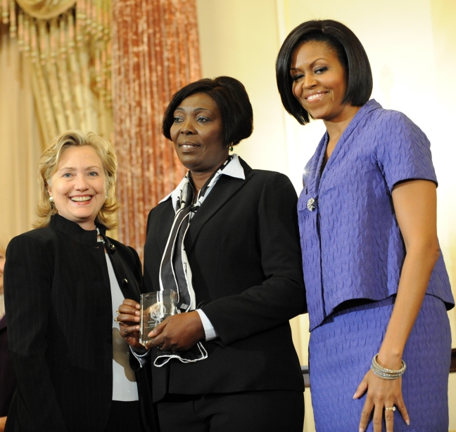 BARDON_Sonia_Pierre_with_Hillary_Clinton_and_Michelle_Obama